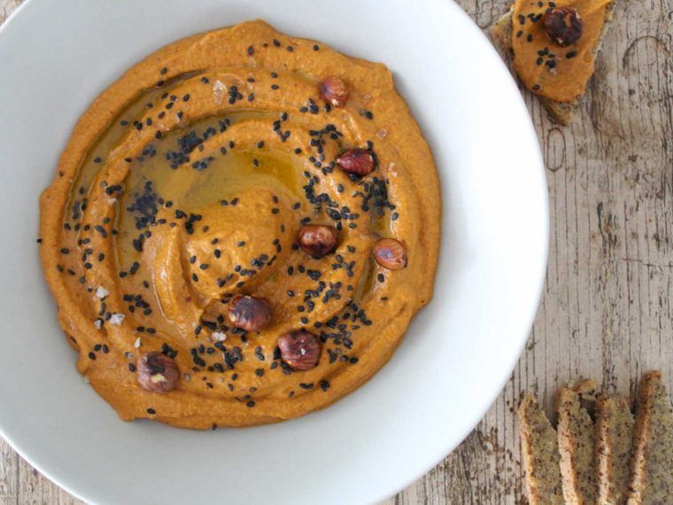 BABA GANOUSH CON PIMIENTO ASADO Y AVELLANAS