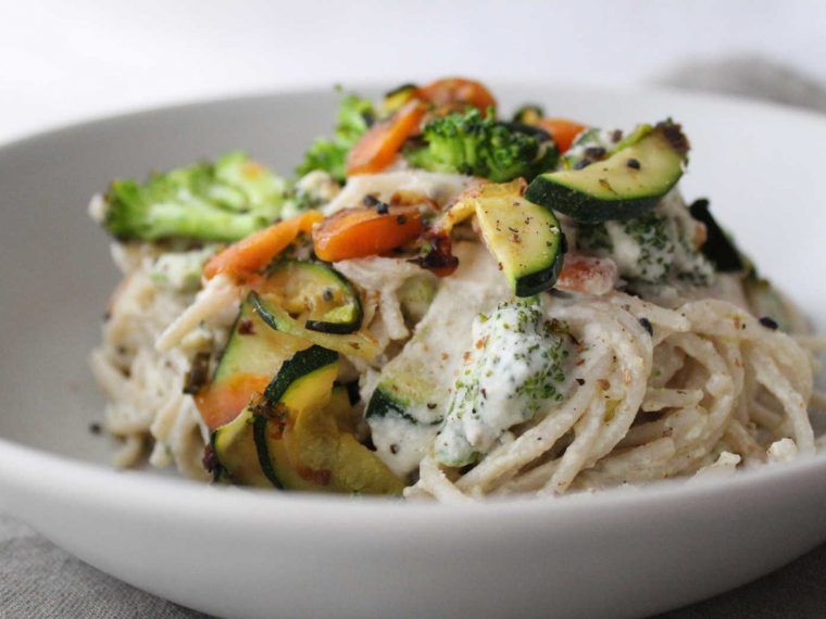 CARBONARA HEALTHY CON VERDURAS SALTEADAS